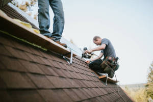 Local Roofers in Sweet Brier, CA